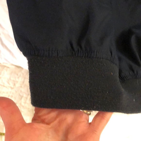 Men’s windbreaker pullover vest in navy - Picture 5 of 6